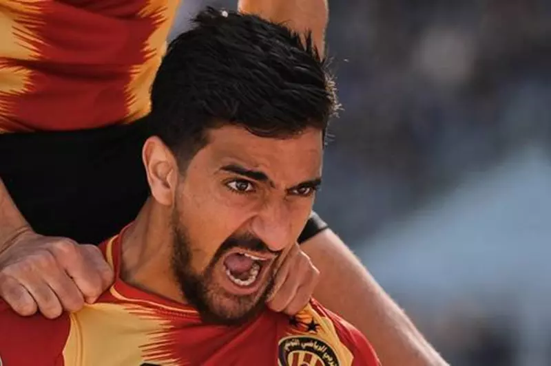 بن رمضان مع الأهلي: أبرز اللحظات الهدافية التي ستبقى في الذاكرة (فيديو) بن رمضان مع الأهلي: أبرز اللحظات الهدافية التي ستبقى في الذاكرة (فيديو)