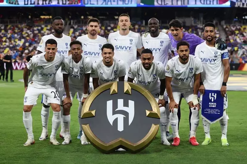 مواجهات اليوم: إنتر يلتقي فلومينينسي والهلال يتحدى مانشستر سيتي مواجهات اليوم: إنتر يلتقي فلومينينسي والهلال يتحدى مانشستر سيتي